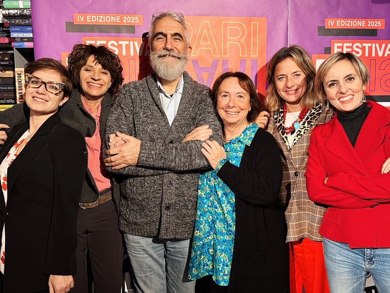 Foto di gruppo dei partecipanti a un incontro dell’edizione 2025